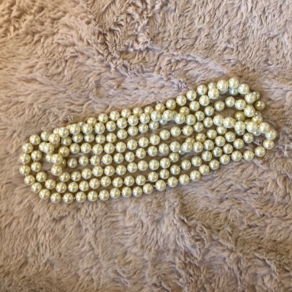 29.5” Pearls on Silk Knotted Cord - Picture 2 of 6
